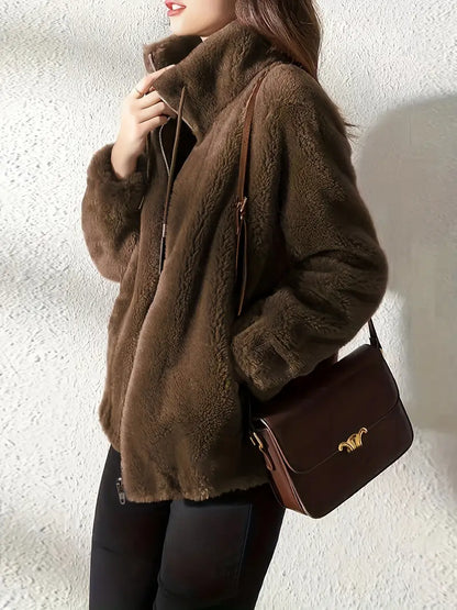 Stijlvolle, zachte jas van hoogwaardig materiaal voor comfort in de herfst