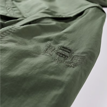 Stijlvolle buitenjas van hoogwaardige stof, comfortabel en warm voor de herfst.