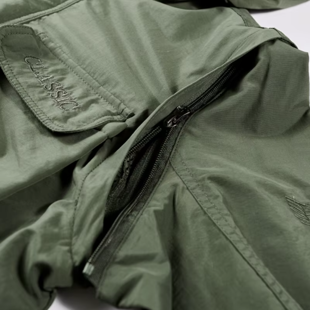 Stijlvolle buitenjas van hoogwaardige stof, comfortabel en warm voor de herfst.