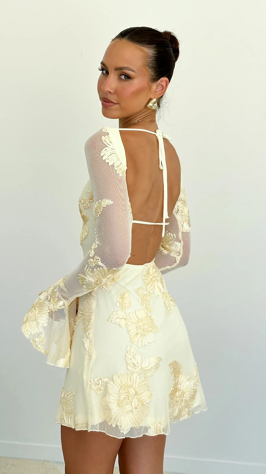 Nova | Rugloze Mini Jurk met Bloemenprint