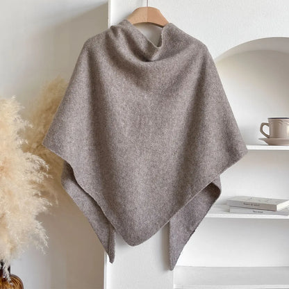 Stijlvolle poncho van zachte stof, comfortabel voor de herfst.