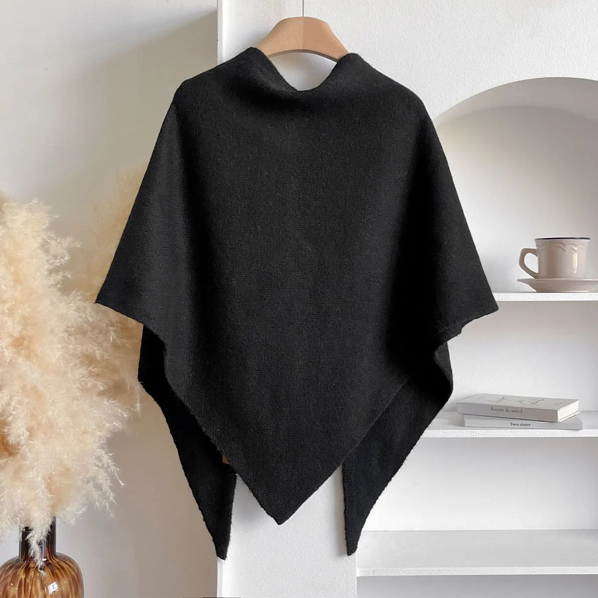 Stijlvolle poncho van zachte stof, comfortabel voor de herfst.